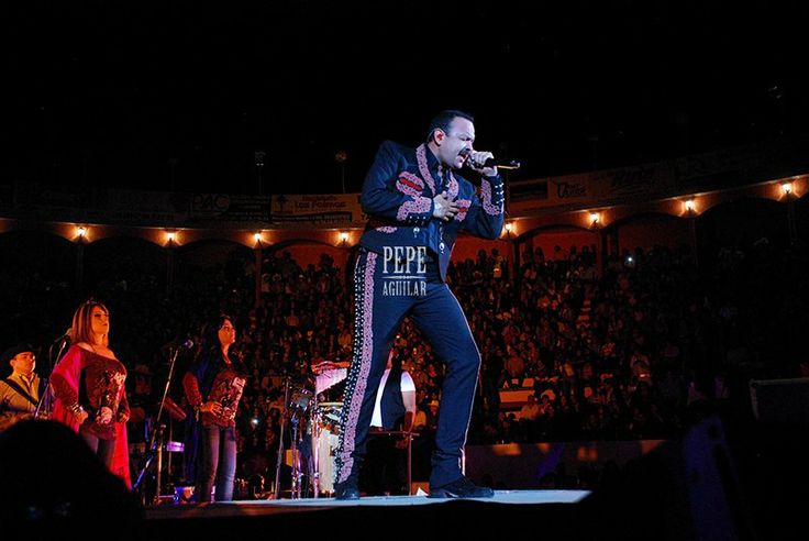 884844165b3530cbe011e56ec8bb8c74-pepe-aguilar-vivo.jpg