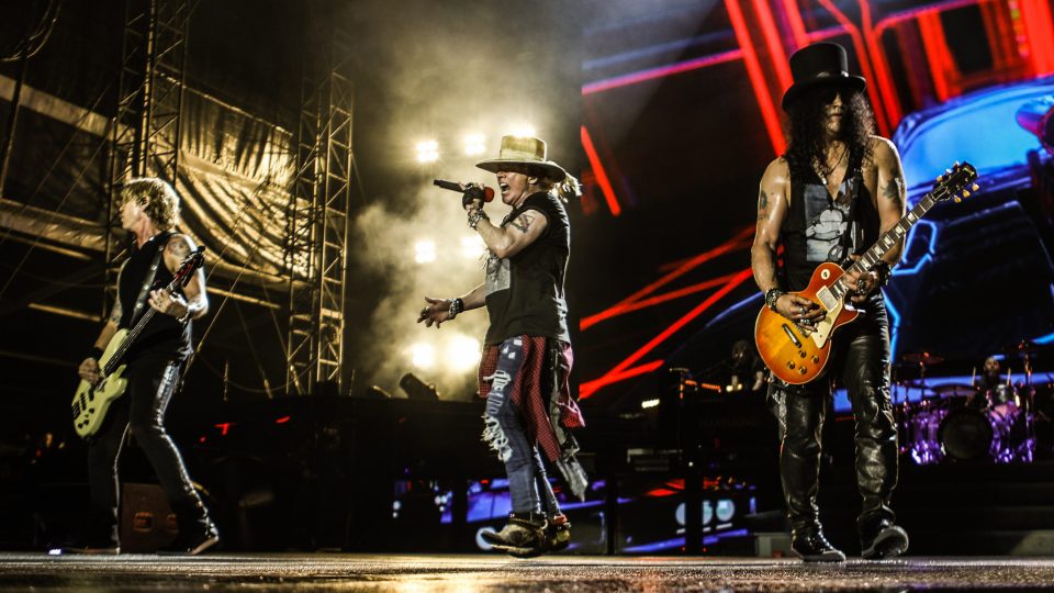 guns-n-roses-e15099997452781-960x540.jpg